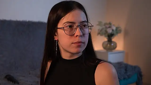 Snapshot of ywixos chatting on October 30, 2025, 1:53 pm ywixos online show from October 30, 2025, 1:53 pm