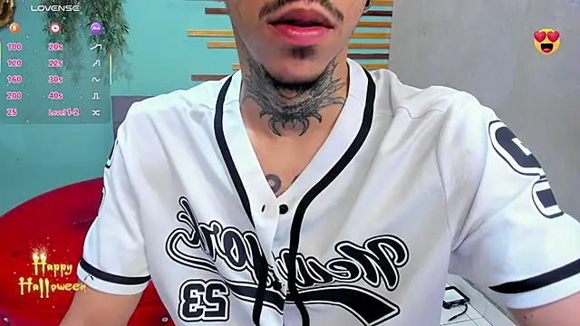 Snapshot of jharol_cardonaa chatting on October 24, 2025, 1:15 am jharol cardonaa online show from October 24, 2025, 1:15 am