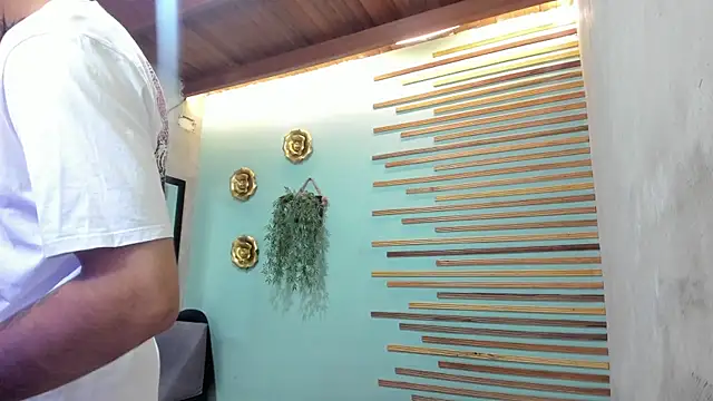 Snapshot of jharol_cardonaa chatting on October 31, 2025, 1:35 am jharol cardonaa online show from October 31, 2025, 1:35 am