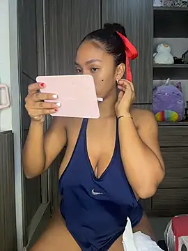 Mia sweet80 online show from November 28, 2025, 3:50 am