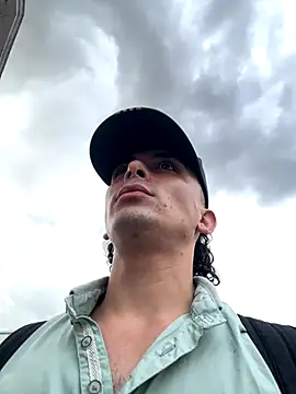 Snapshot of Jacobs0 chatting on November 15, 2025, 9:52 pm Jacobs0 online show from November 15, 2025, 9:52 pm