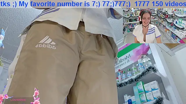 Snapshot of swmilena_hot_ chatting on December 5, 2025, 3:16 am swmilena hot online show from December 5, 2025, 3:16 am