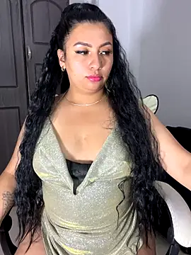 Snapshot of Issa_Santana chatting on October 8, 2025, 7:58 pm Issa Santana online show from October 8, 2025, 7:58 pm