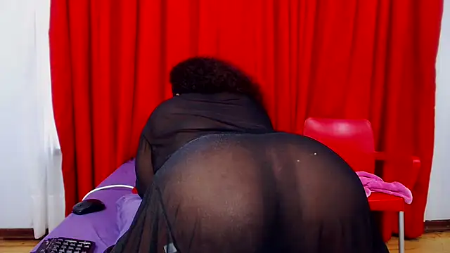 SexyBustyBoobs online show from November 20, 2025, 4:07 pm