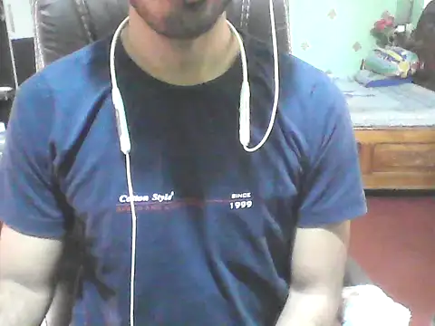 darkbluemoon online show from February 11, 2026, 10:48 am