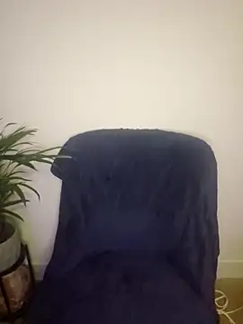 Snapshot of LonelyLucinda chatting on November 6, 2025, 7:29 pm LonelyLucinda online show from November 6, 2025, 7:29 pm