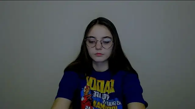 Snapshot of Sun_Shine__ chatting on November 9, 2025, 1:42 am Sun Shine online show from November 9, 2025, 1:42 am