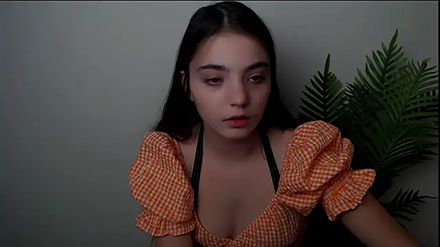 Snapshot of Sun_Shine__ chatting on September 11, 2025, 11:27 pm Sun Shine online show from September 11, 2025, 11:27 pm