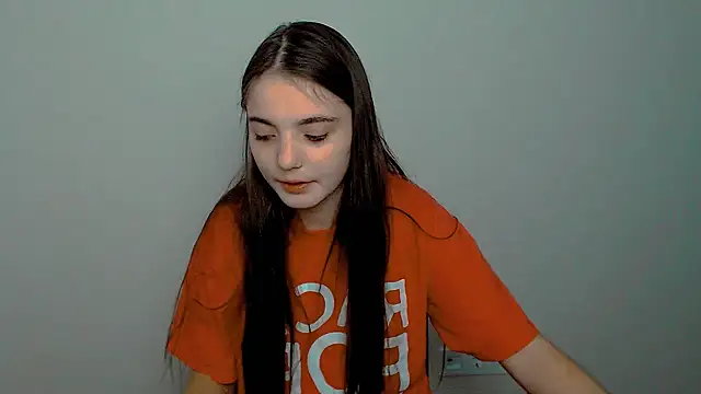 Snapshot of Sun_Shine__ chatting on September 12, 2025, 9:25 pm Sun Shine online show from September 12, 2025, 9:25 pm