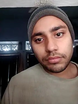 Snapshot of Desirock001 chatting on November 12, 2025, 1:54 am Desirock001 online show from November 12, 2025, 1:54 am