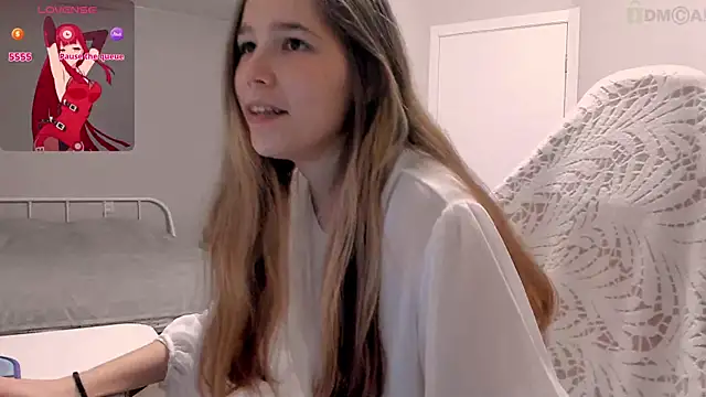 ValerieBubbles online show from November 12, 2025, 7:51 pm