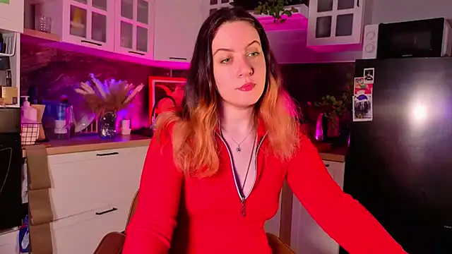 NanaMoonlight online show from April 17, 2026, 1:36 pm