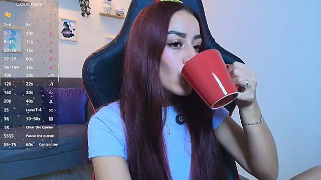 ViolethRosse online show from November 7, 2025, 7:51 pm