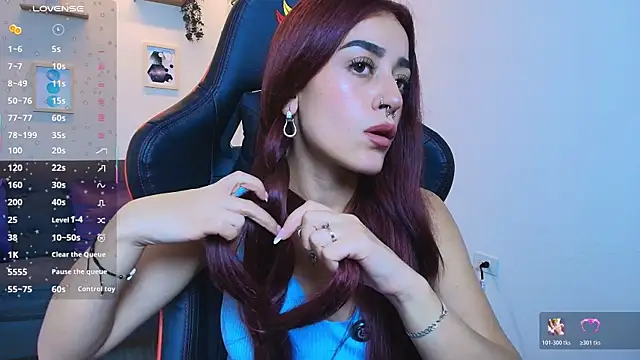 ViolethRosse online show from October 22, 2025, 9:03 pm