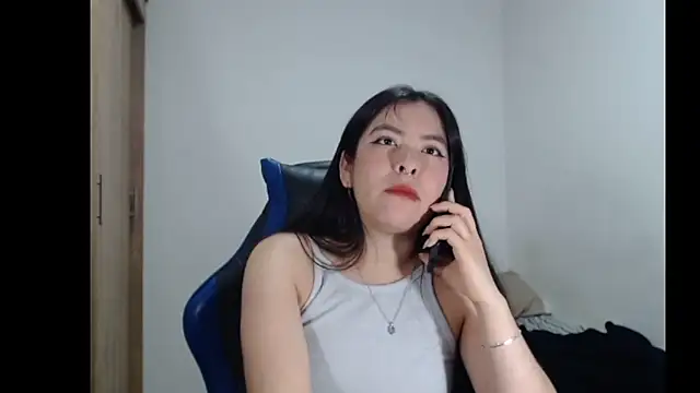 EloiseJun online show from March 13, 2026, 4:06 am