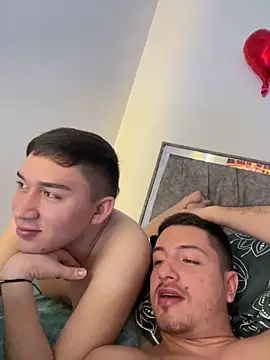 Snapshot of leosexboy_ chatting on March 3, 2026, 6:20 am leosexboy online show from March 3, 2026, 6:20 am