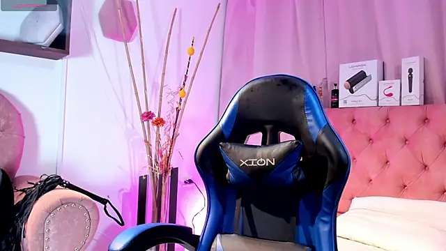 Snapshot of _taylor_black chatting on March 25, 2026, 8:30 pm taylor black online show from March 25, 2026, 8:30 pm