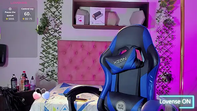 Snapshot of _taylor_black chatting on February 7, 2026, 9:23 pm taylor black online show from February 7, 2026, 9:23 pm