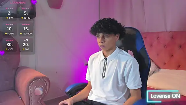 Snapshot of _taylor_black chatting on February 23, 2026, 10:54 pm taylor black online show from February 23, 2026, 10:54 pm