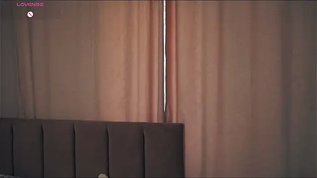 Snapshot of VeronaBench chatting on November 20, 2025, 6:14 am VeronaBench online show from November 20, 2025, 6:14 am