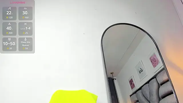 lianfox  online show from February 19, 2026, 1:19 pm