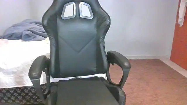 Snapshot of Mayalorenz chatting on November 25, 2025, 7:58 pm Mayalorenz online show from November 25, 2025, 7:58 pm