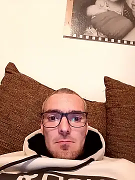 Patressssss online show from December 20, 2025, 8:12 pm