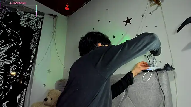 puepleholly online show from February 22, 2026, 2:47 am