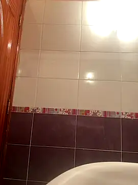 Snapshot of dalo3a_ay chatting on October 4, 2025, 8:21 pm dalo3a ay online show from October 4, 2025, 8:21 pm