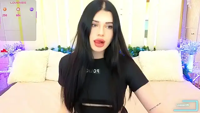 Snapshot of Neyla_Charm chatting on January 13, 2026, 8:46 pm Neyla Charm online show from January 13, 2026, 8:46 pm