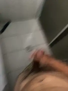 thomasllucas online show from November 5, 2025, 6:44 pm