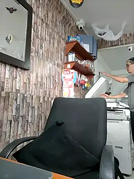 moorejhosua online show from October 14, 2025, 9:04 pm