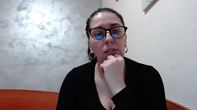 jollene online show from February 13, 2026, 2:17 pm