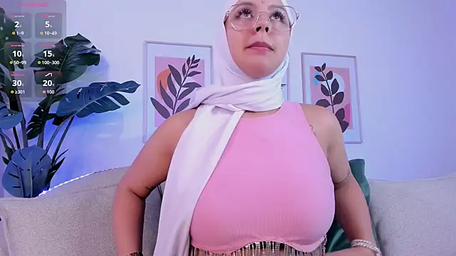 crystal peed online show from September 12, 2025, 11:21 am