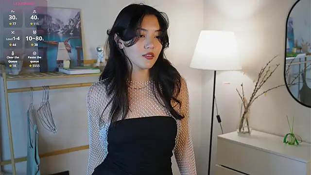 Snapshot of MoiraEger chatting on November 4, 2025, 4:11 pm MoiraEger online show from November 4, 2025, 4:11 pm