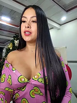 Snapshot of CrisMarulanda chatting on November 20, 2025, 4:13 am CrisMarulanda online show from November 20, 2025, 4:13 am