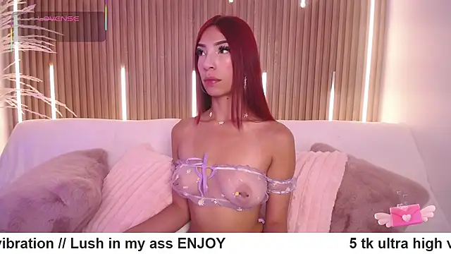 Snapshot of MylaDreams chatting on September 17, 2025, 3:19 am MylaDreams online show from September 17, 2025, 3:19 am