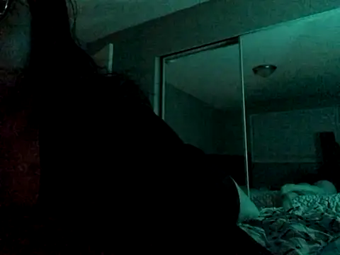 paigeycakes online show from November 10, 2025, 7:46 am