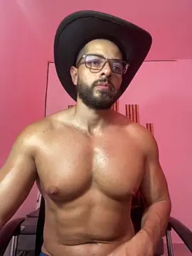 magnumchris online show from April 7, 2026, 7:59 pm