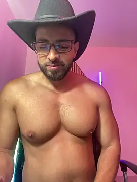 Snapshot of magnumchris chatting on February 21, 2026, 3:03 pm magnumchris online show from February 21, 2026, 3:03 pm