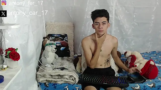 Snapshot of Rimuru17 chatting on November 16, 2025, 12:15 am Rimuru17 online show from November 16, 2025, 12:15 am