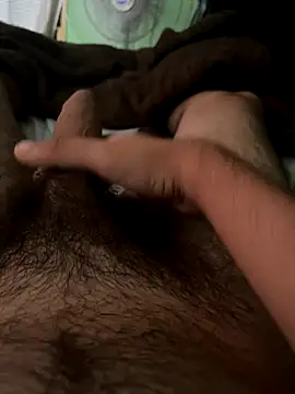 Snapshot of Eduardo_211205 chatting on October 10, 2025, 3:24 pm Eduardo 211205 online show from October 10, 2025, 3:24 pm