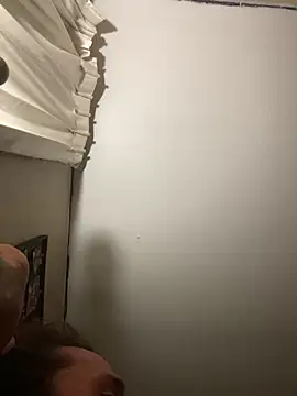 Snapshot of Lilbig_24 chatting on October 2, 2025, 7:34 am Lilbig 24 online show from October 2, 2025, 7:34 am