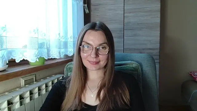 Snapshot of LooveELLYx chatting on November 26, 2025, 2:28 pm LooveELLYx online show from November 26, 2025, 2:28 pm