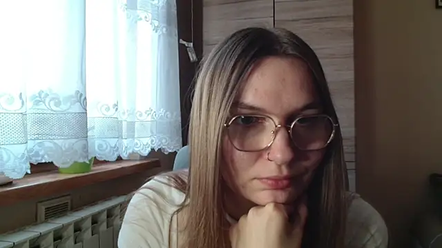 Snapshot of LooveELLYx chatting on October 30, 2025, 2:36 pm LooveELLYx online show from October 30, 2025, 2:36 pm