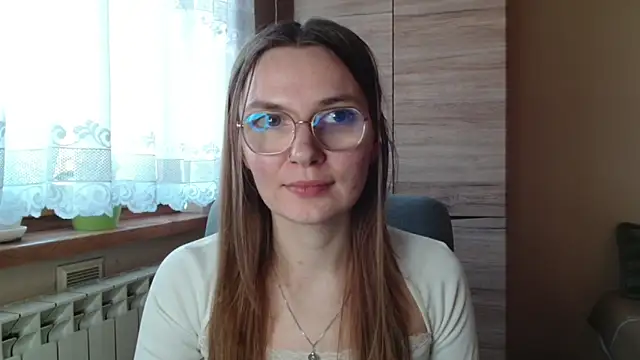 Snapshot of LooveELLYx chatting on November 5, 2025, 2:42 pm LooveELLYx online show from November 5, 2025, 2:42 pm