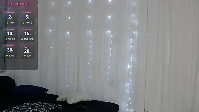 SarahRaynex online show from March 19, 2026, 11:10 am