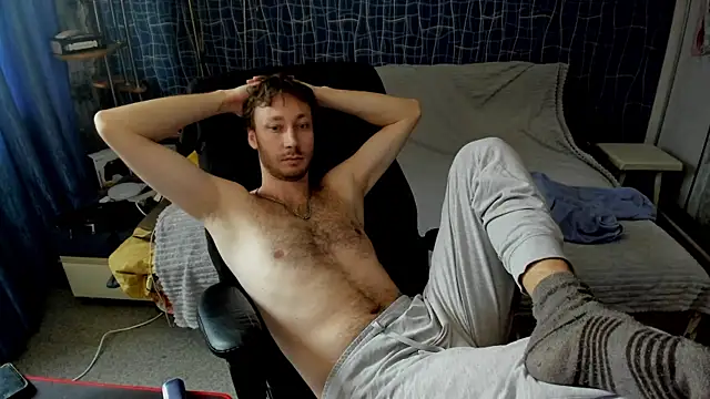 CuteBoy228 online show from May 11, 2026, 4:04 pm
