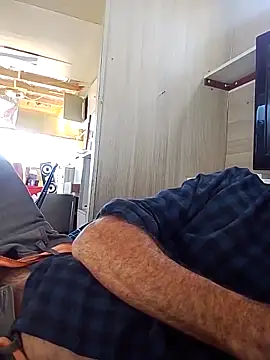 straightozgoesdwn online show from April 2, 2026, 1:13 am