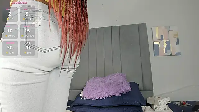 Sophia Ebony online show from April 8, 2026, 12:17 pm